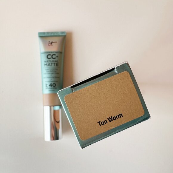 IT Cosmetics CC+ Cream Natural Matte Foundation with SPF 40 Tan Warm - Picture 3 of 5